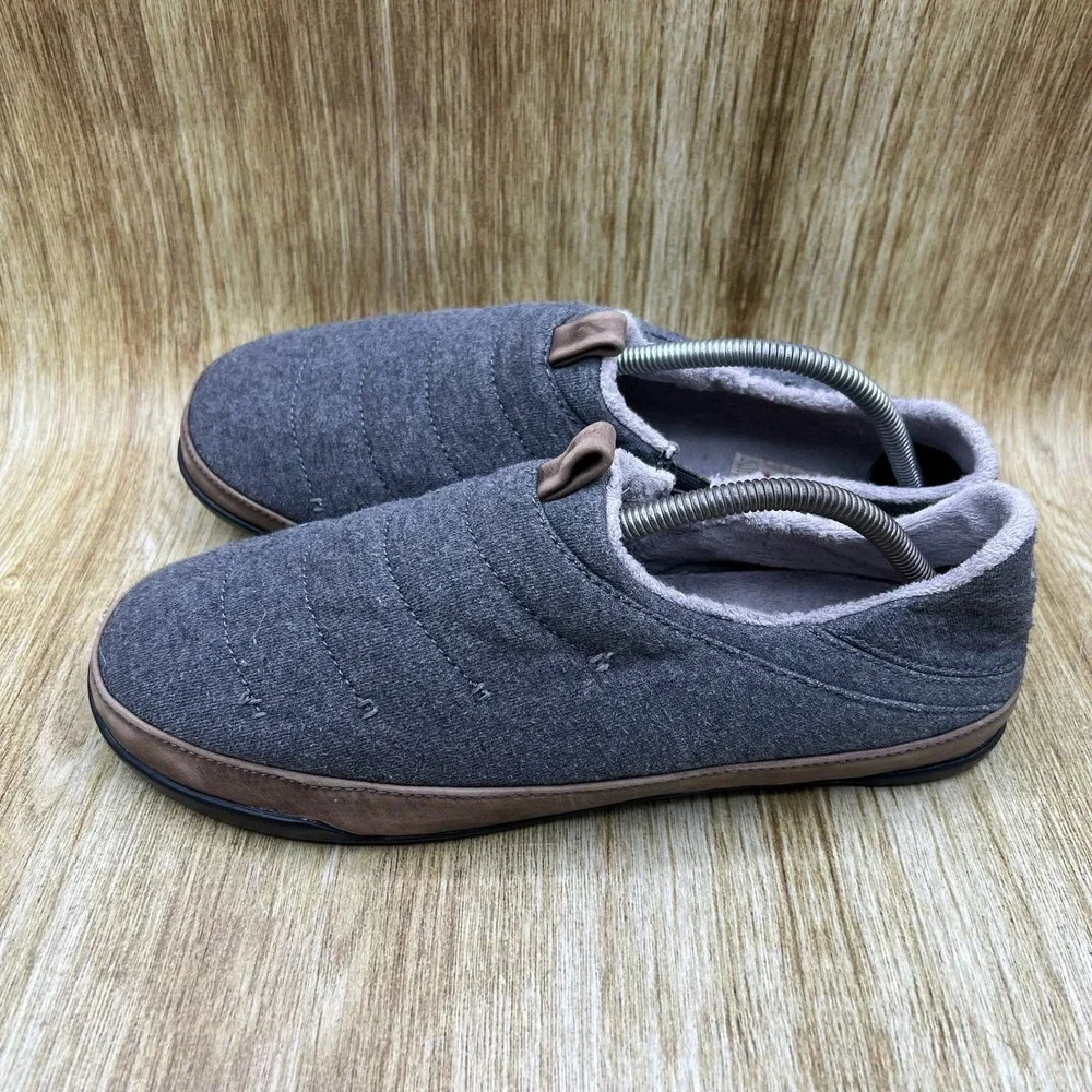 OluKai Mahana Slippers Men's Size‎ 10 Grey Quilted Textile Leather Slip On 10451